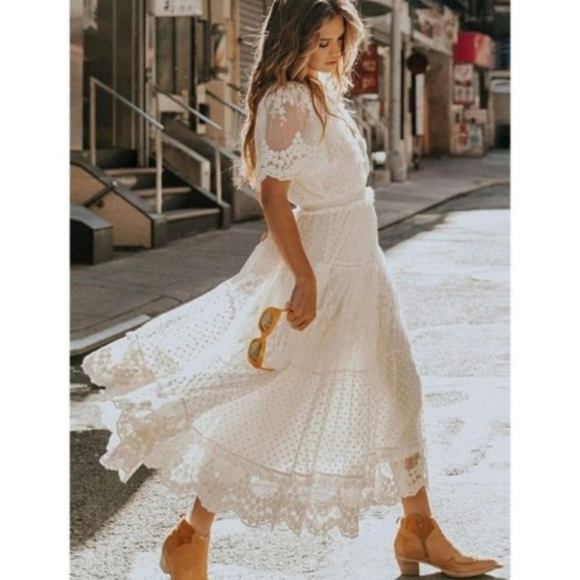 🌞BOHO FLORAL LACE MAXI DRESS - Picture 2 of 5